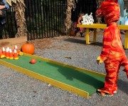 Dinasaur-kid-bowling